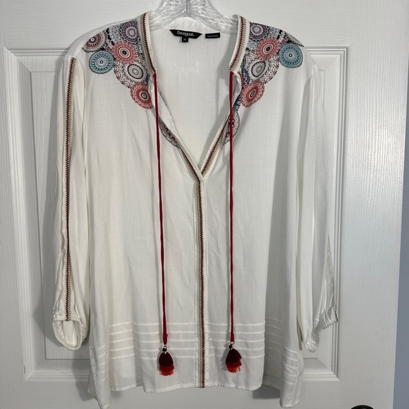 Desigual Luna blouse, white, split neck, red ties with tassels, size XL - Picture 1 of 13